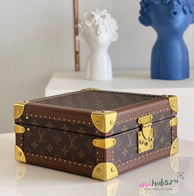 Louis Vuitton Coffret Joaillerie Monogram Jewelry Box M20040 - 1