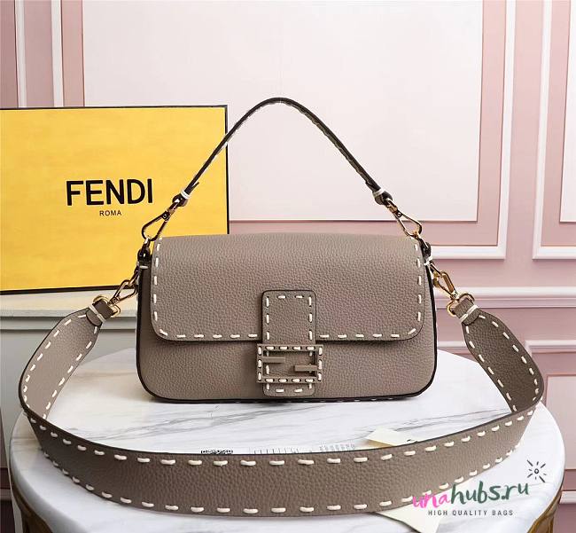 Fendi Baguette white leather medium brown trap bag - 1