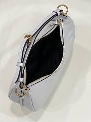 Fendi Hobo Small White leather bag  - 4