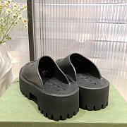 GUCCI Off-White Black Rubber GG Loafers  - 3