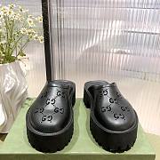 GUCCI Off-White Black Rubber GG Loafers  - 6