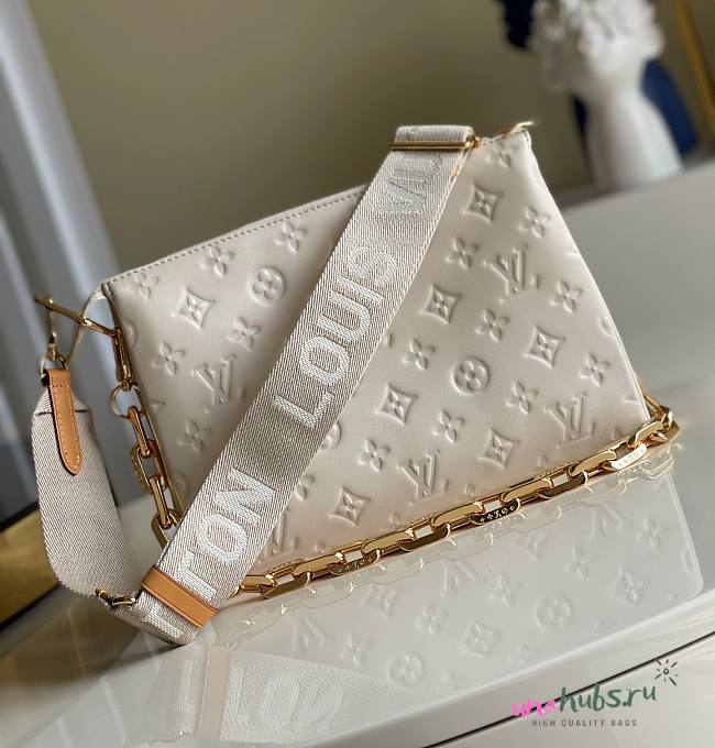 Louis Vuitton Coussin White PM M57790  - 1