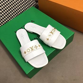 Louis Vuitton White Slippers