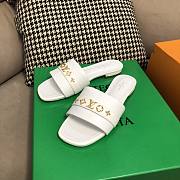 Louis Vuitton White Slippers - 4