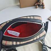 Burberry B crossbody bag - 6