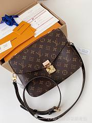 Louis Vuitton M40780 Monogram Pochette Metis Messenger - 5