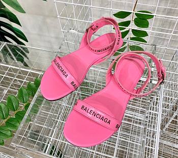 Balenciaga slippers pink