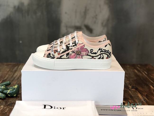 Dior embroided pink shoes - 1