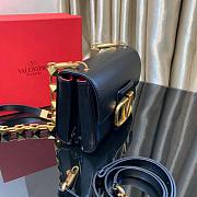 VALENTINO Garavani Stud Sign black bag  - 4