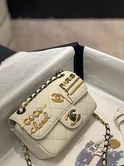 Chanel CF flap bag charms 2022 white - 3