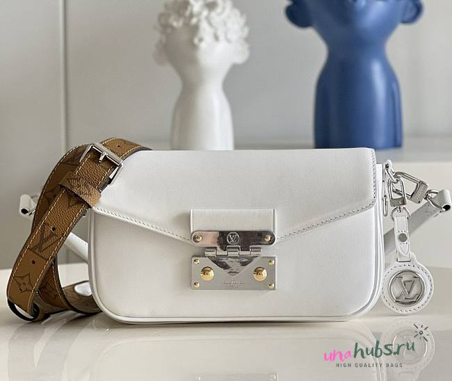 Louis Vuitton Swing 2022 white M20393  - 1