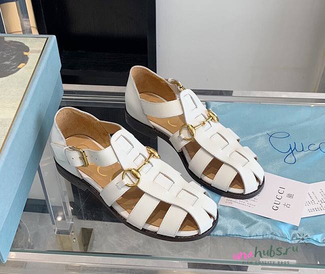 Gucci sandals in white - 1