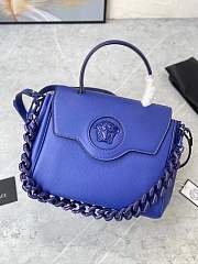 Versace La Medusa Large Handbag in blue 35cm - 3