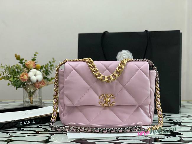 Chanel 19 Flap Medium Bag Pink - 1