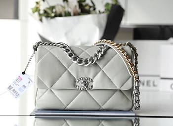 Chanel 19 flap bag Grey - silver hardware