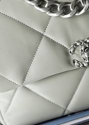 Chanel 19 flap bag Grey - silver hardware - 5