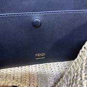 Fendi Baguette white leather medium raffia trap bag - 4