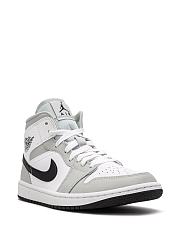 Air Jordan 1 Mid Light Smoke Grey / Black - 4