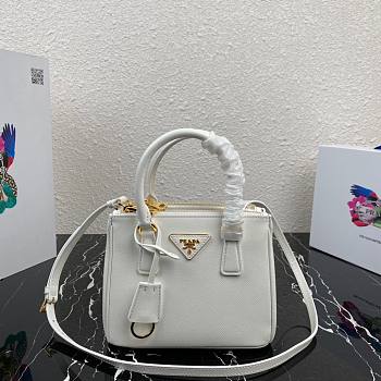 Prada galleria 3953