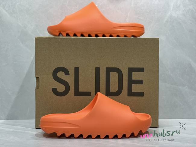 Yeezy Slides - 1