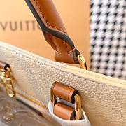 LV Onthego GM Monogram Empreinte Leather Cream M44925 - 6