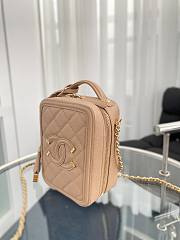 Chanel vanity phone case beige - 3