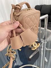 Chanel vanity phone case beige - 6