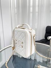 Chanel vanity phone case white - 2