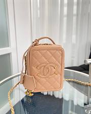 Chanel vanity phone case beige - 1