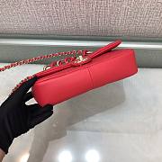 Chanel black big chain flap bag in red lampskin - 2