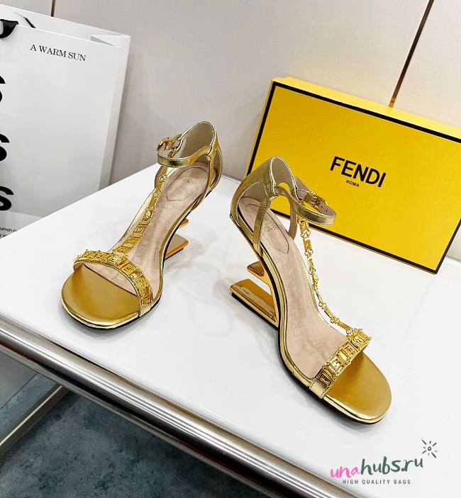 Fendi gold leather heels - 1