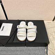 Chanel sandals white in raffia - 4