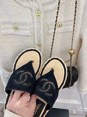 Chanel slippers in raffia - 3