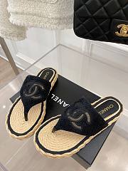 Chanel slippers in raffia - 2