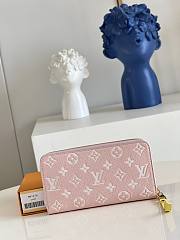 Lousi Vuitton pink wallet - 5