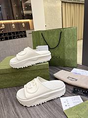 Gucci white flatforms - 6