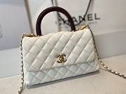 Chanel Coco flap bag white handle 24 cm - 1