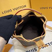 Louis Vuitton mini bucket bag - 3