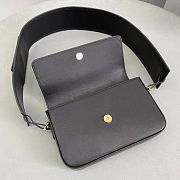 JACQUEMUS Le Carinu black leather shoulder bag - 5