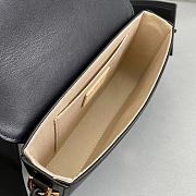 JACQUEMUS Le Carinu black leather shoulder bag - 4