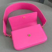 JACQUEMUS Le Carinu pink leather shoulder bag - 4