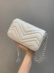 Gucci GG Marmont white belt bag - 4