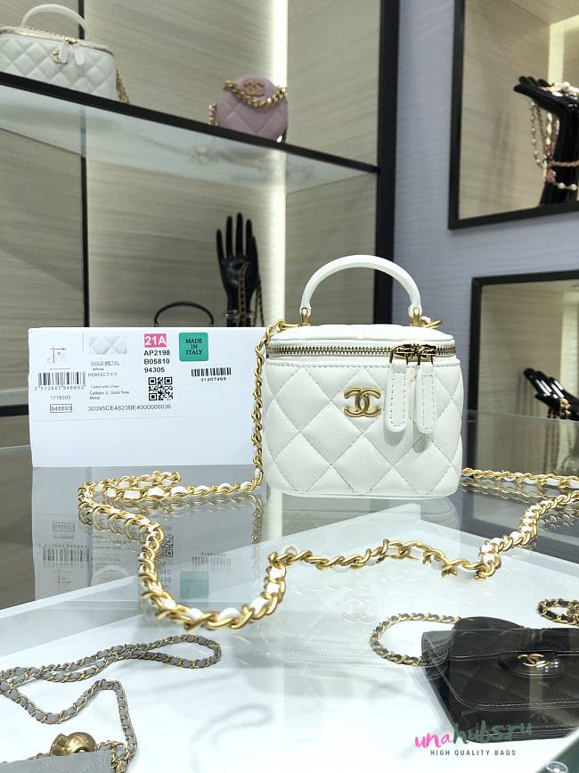 Chanel case white handle leather bag - 1