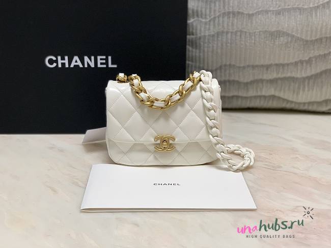 Chanel 19 mini white bag - 1