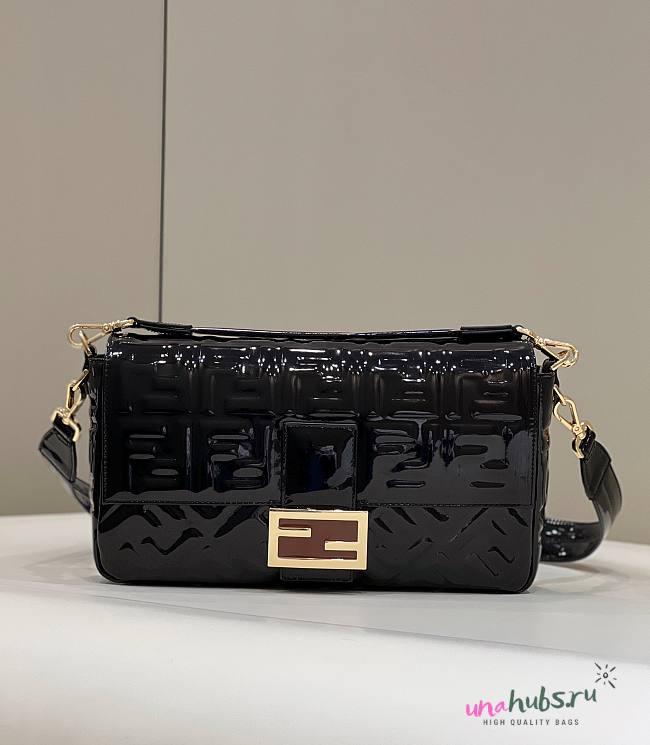 Fendi BAGUETTE patent black leather bag 32cm - 1