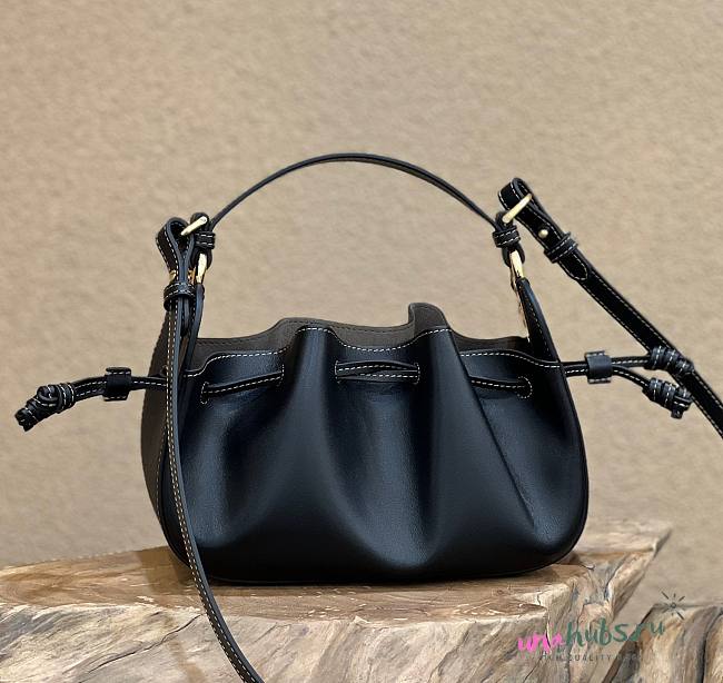 Fendi FF logo shoulder black bag 24cm - 1