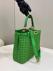 Peekaboo woven green large bag   - 5