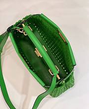 Peekaboo woven green large bag   - 2