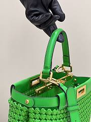 Peekaboo woven green large bag   - 4