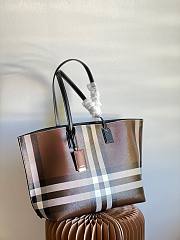 Burberry large tote shopping bag - 2